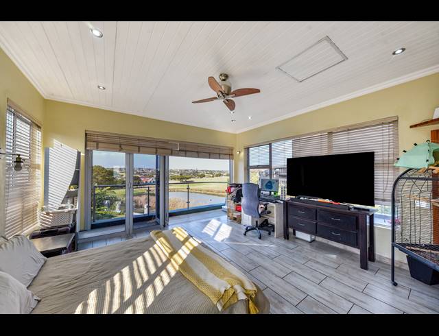 5 BEDROOM GOLF ESTATE FOR SALE IN BLUE VALLEY GOLF ESTATE